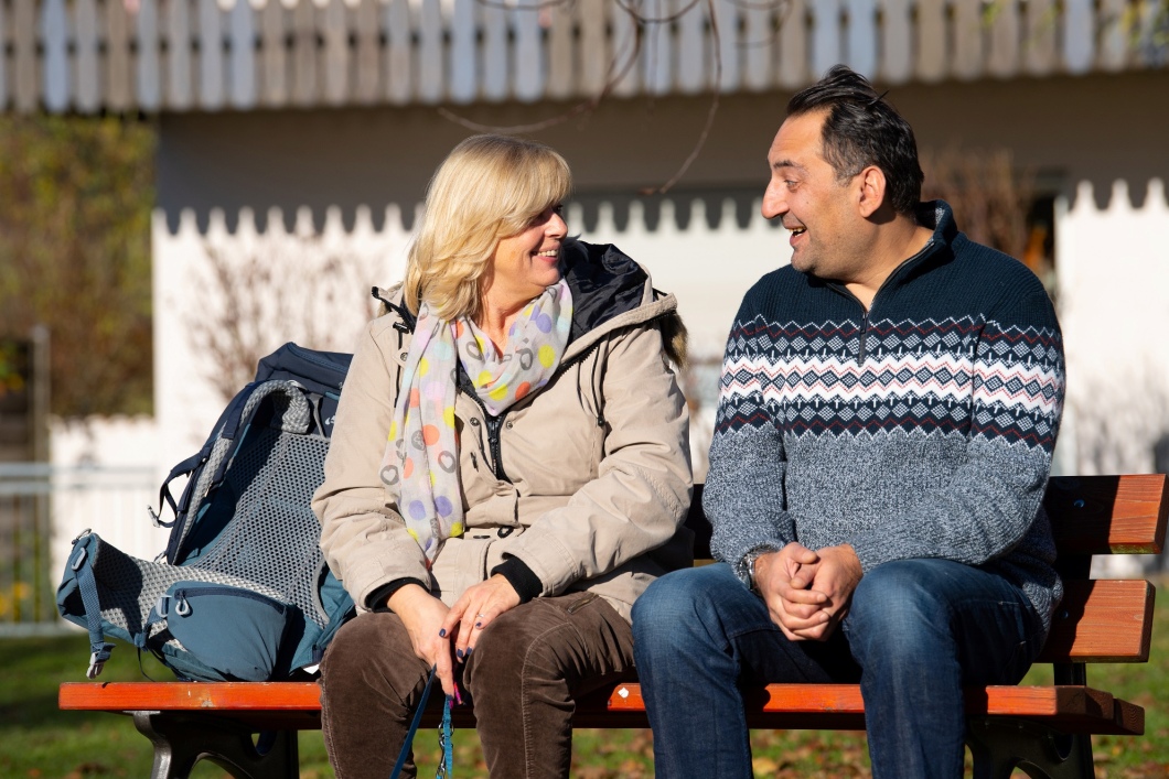 BesondereWohnform  Asbach Assistenzleistung Gespraech Nov 01